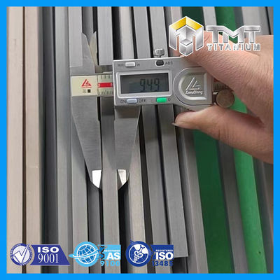 BARRE PLATE CARRÉE EN TITANE ASTM B348 GR.1/GR.2